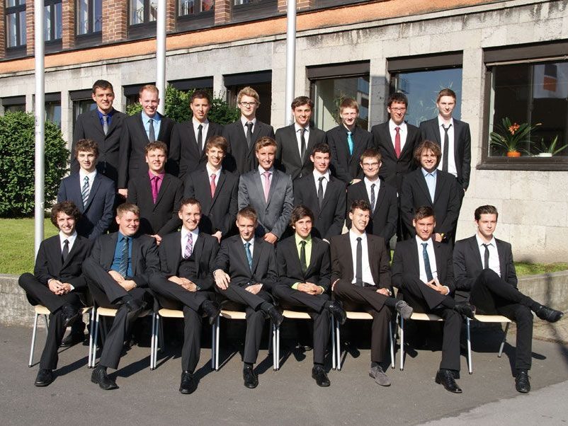 Die Maturanten der 5hk der HTL Bregenz Die Maturanten der 5hk der HTL Bregenz