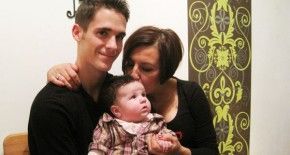 Ervin Szabo und Renata Jura, gemeinsam mit ihrer Tochter.