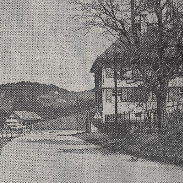 Im Bild links die von Alois Negrelli erbaute Pfarrkirche St. Bernhard um die Jahrhundertwende.