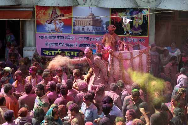 INDIA HOLI FESTIVAL