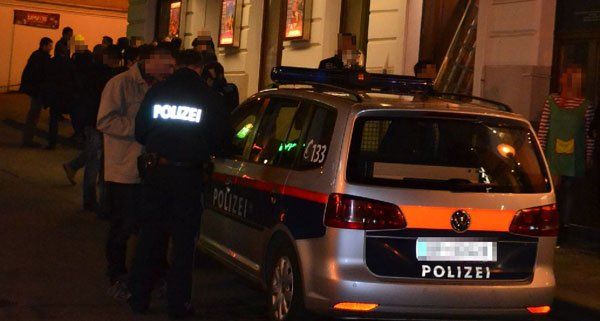 Eine Person wurde laut Angaben der Polizei verletzt.