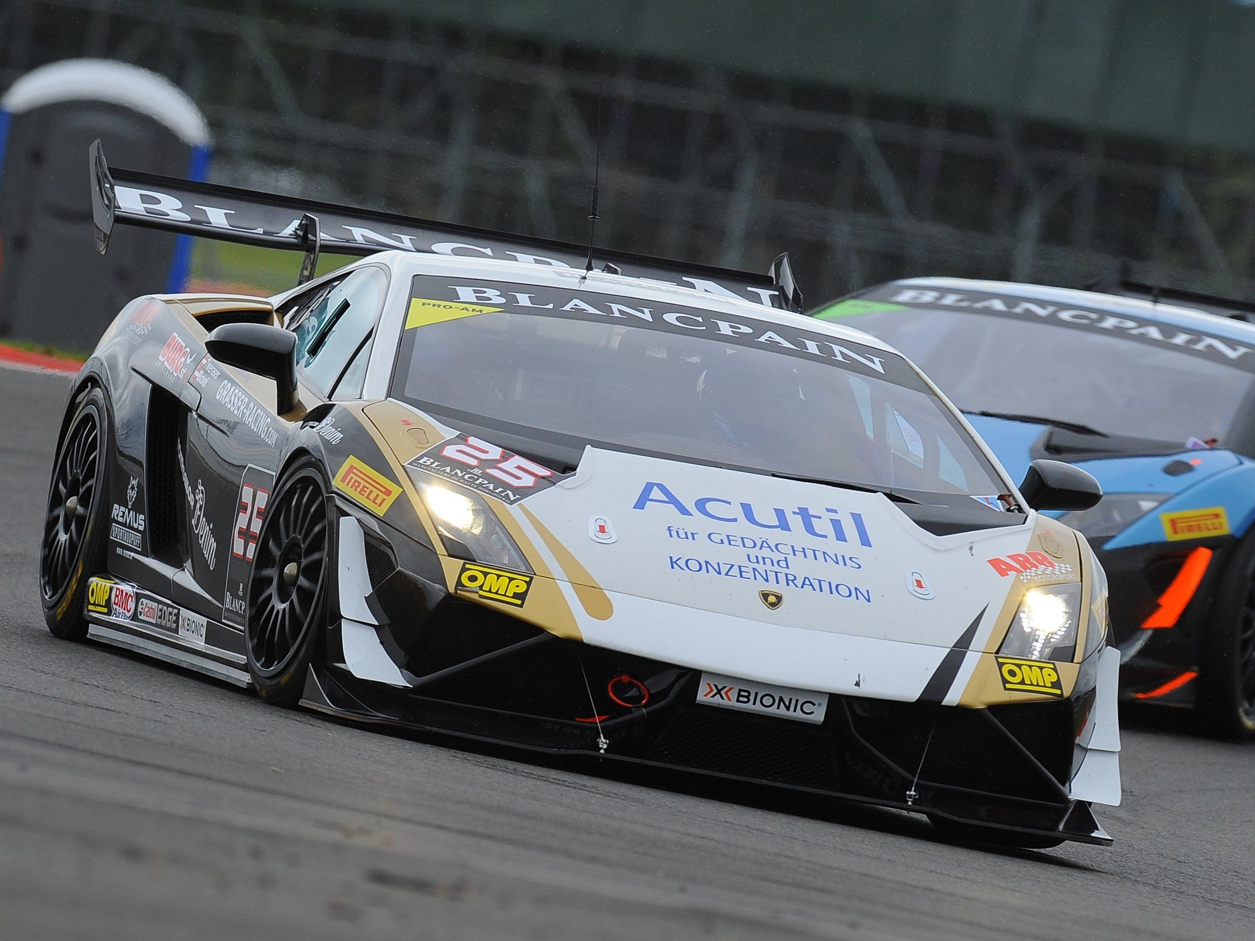 Der Bludescher Sandro Bickel steigt aus der Supertrofeo aus. Der Bludescher Sandro Bickel steigt aus der Supertrofeo aus.