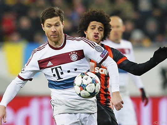 Platzverweis: Schwarzer Tag für Bayern-Star Xabi Alonso Platzverweis: Schwarzer Tag für Bayern-Star Xabi Alonso