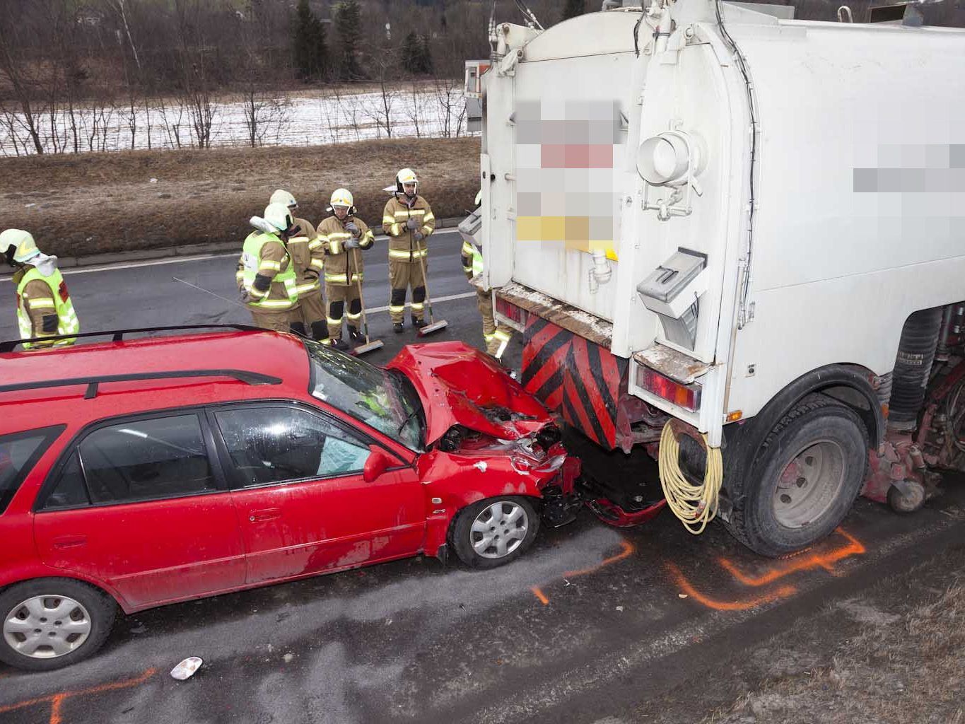 Unfall forderte Verletzten.