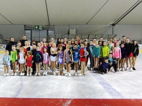Teilnehmerinnen und Teilnehmer mit Bürgermeister Karl Hueber und Obmann Raimund Lagger