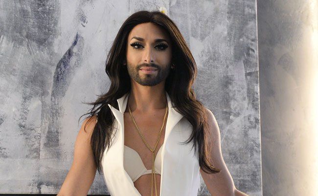 Im neuen Video zeigt Conchita Wurst mehr Haut.