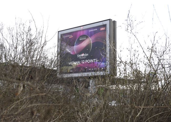 In ganz Wien wird Werbung für den Song Contest gemacht. In ganz Wien wird Werbung für den Song Contest gemacht.