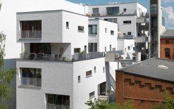 Das Gesundheits-, Bildungs- und Familienzentrum Haus C13 im Berliner Stadtteil Prenzlauer Berg gilt als eines der höchsten Holzhäuser Deutschlands.