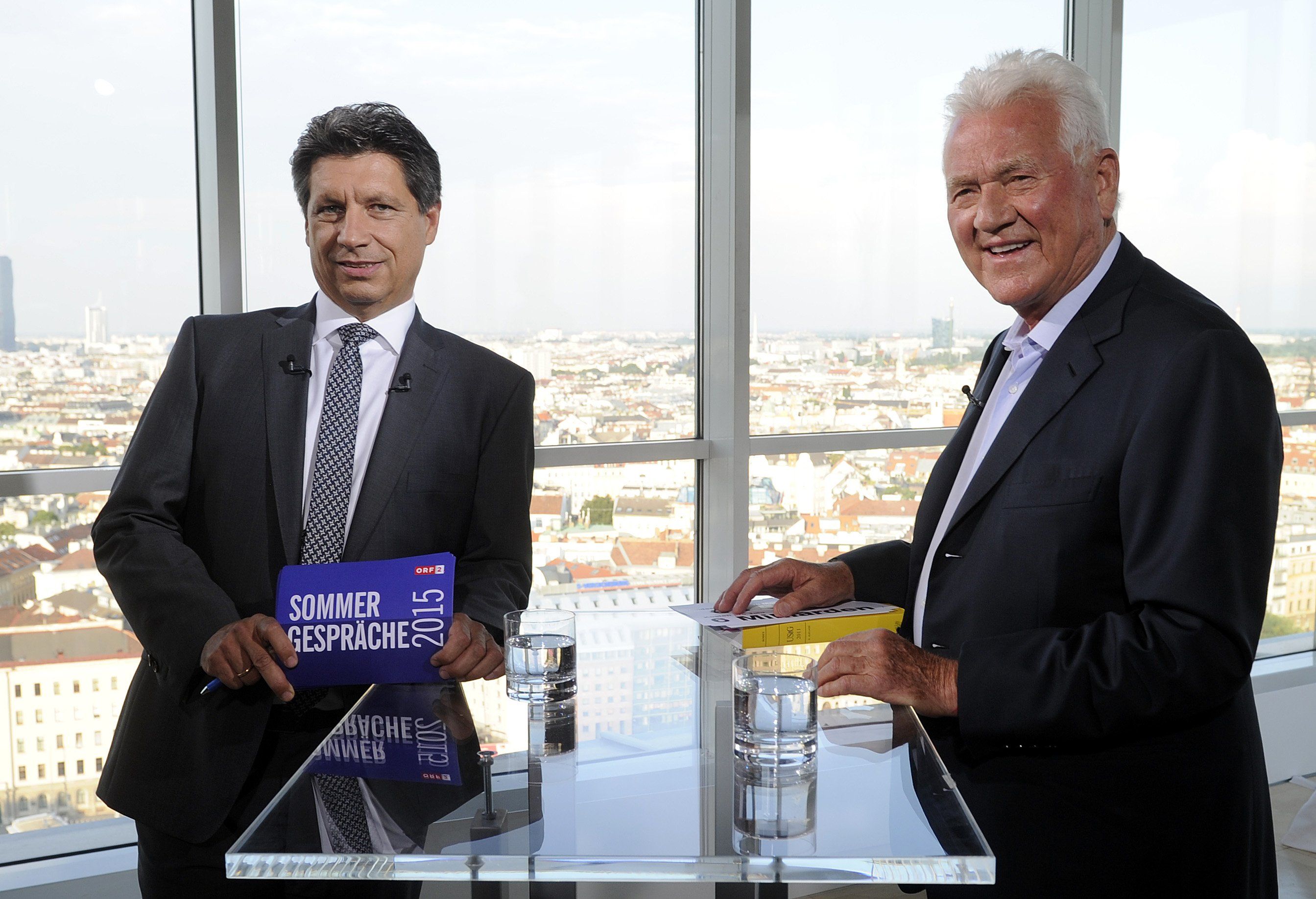 ORF-TV-SOMMERGESPRCH MIT TEAM STRONACH PARTEICHEF STRONACH ORF-TV-SOMMERGESPRCH MIT TEAM STRONACH PARTEICHEF STRONACH