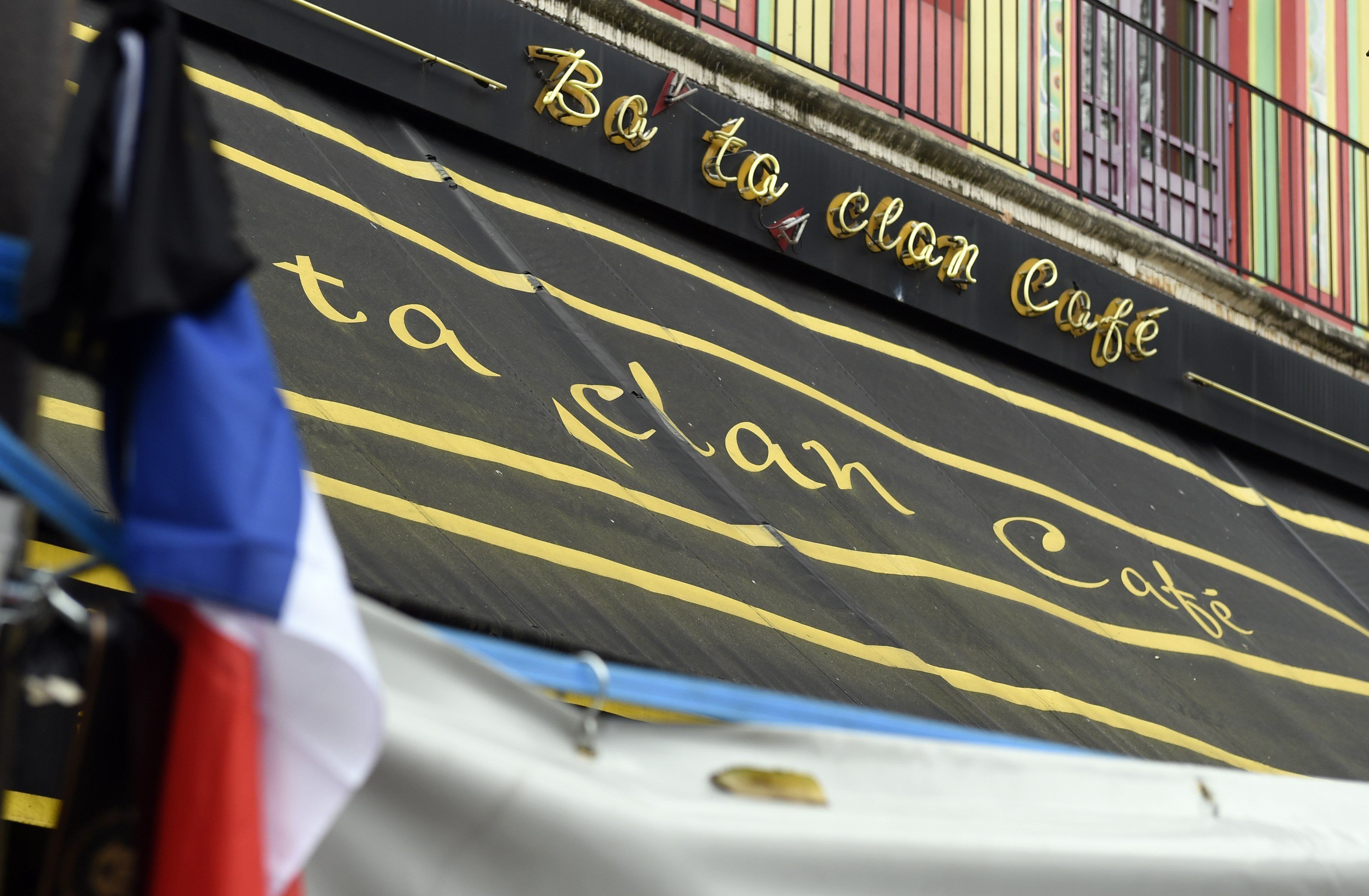 FRANCE-ATTACKS-TRIBUTE