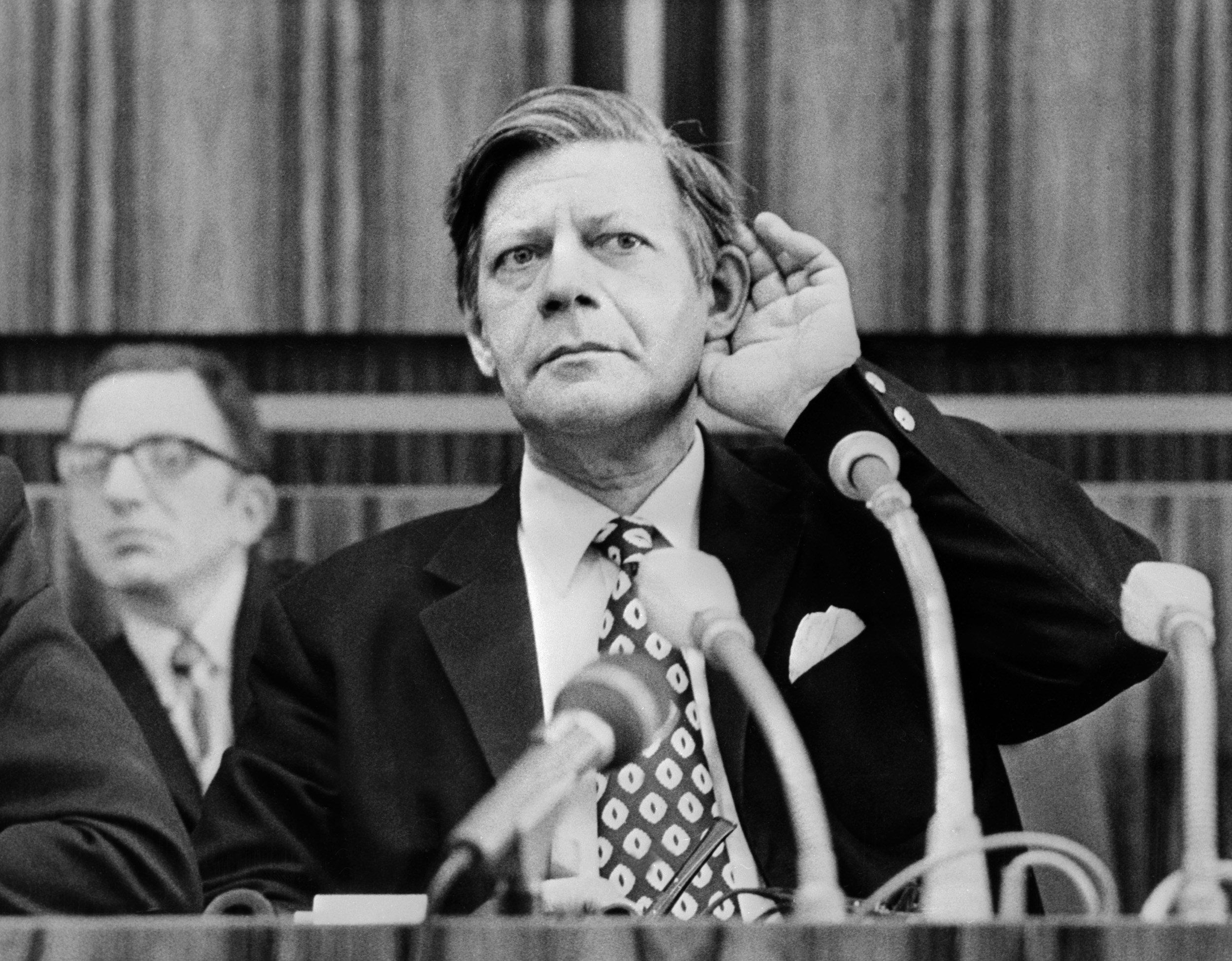 GERMANY-POLITICS-SCHMIDT-OBIT-FILES