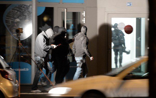 Die französische Polizei führte erneut Razzien durch, unter anderem in Straßburg. (Bild: AFP)