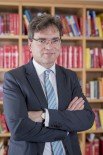 Notar Dr. Richard Forster „Die Stellung des Ehegatten bzw. eingetragenen Partners gegenüber Seitenverwandten ist durch die Erbrechtsreform verbessert.“
