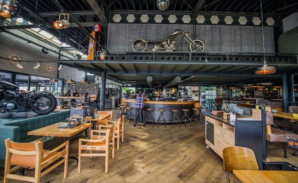 Die Besucher schätzen das gemütliche Ambiente und den hippen Style.