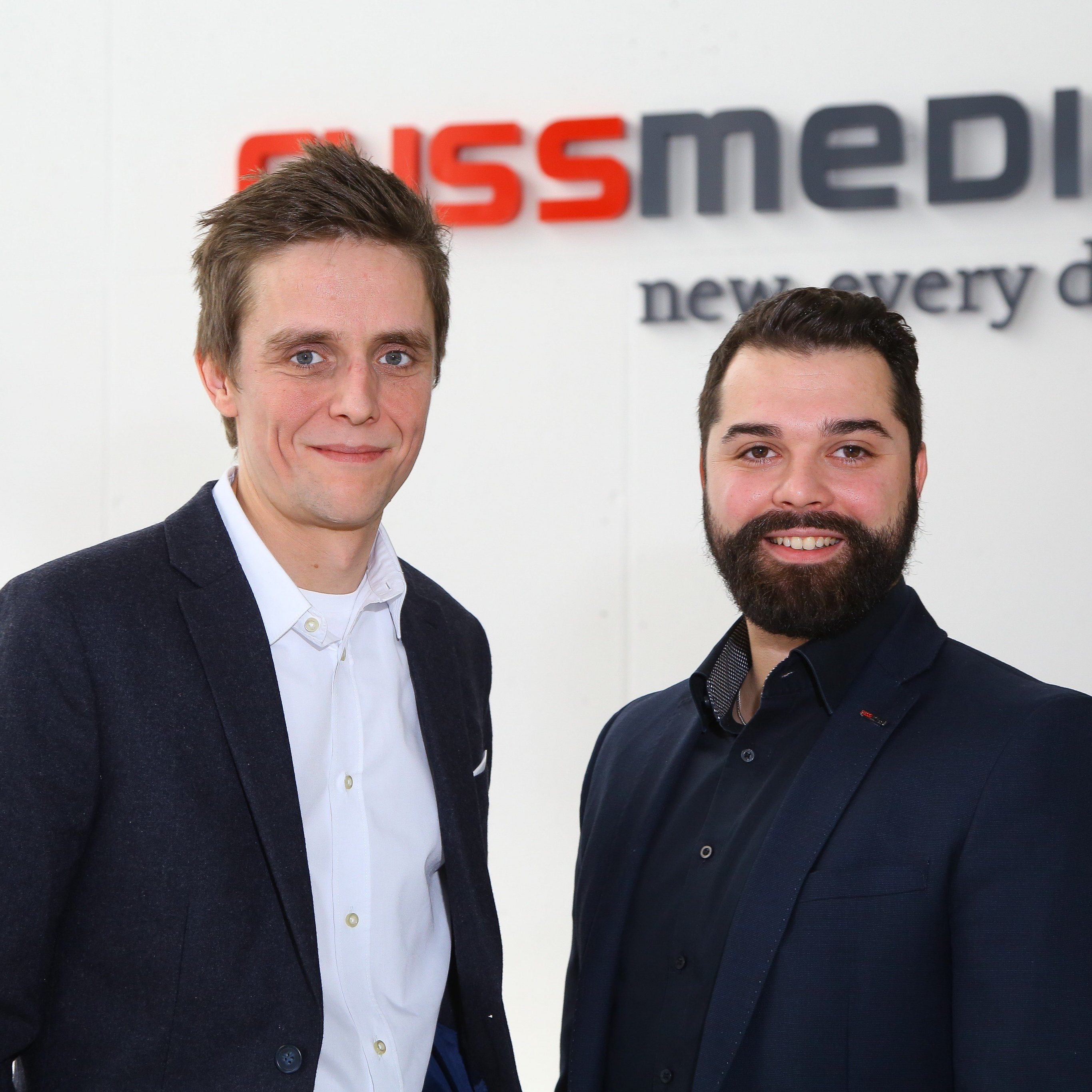 Russmedia Digital Geschäftsführer Georg Burtscher mit Benjamin Pilz