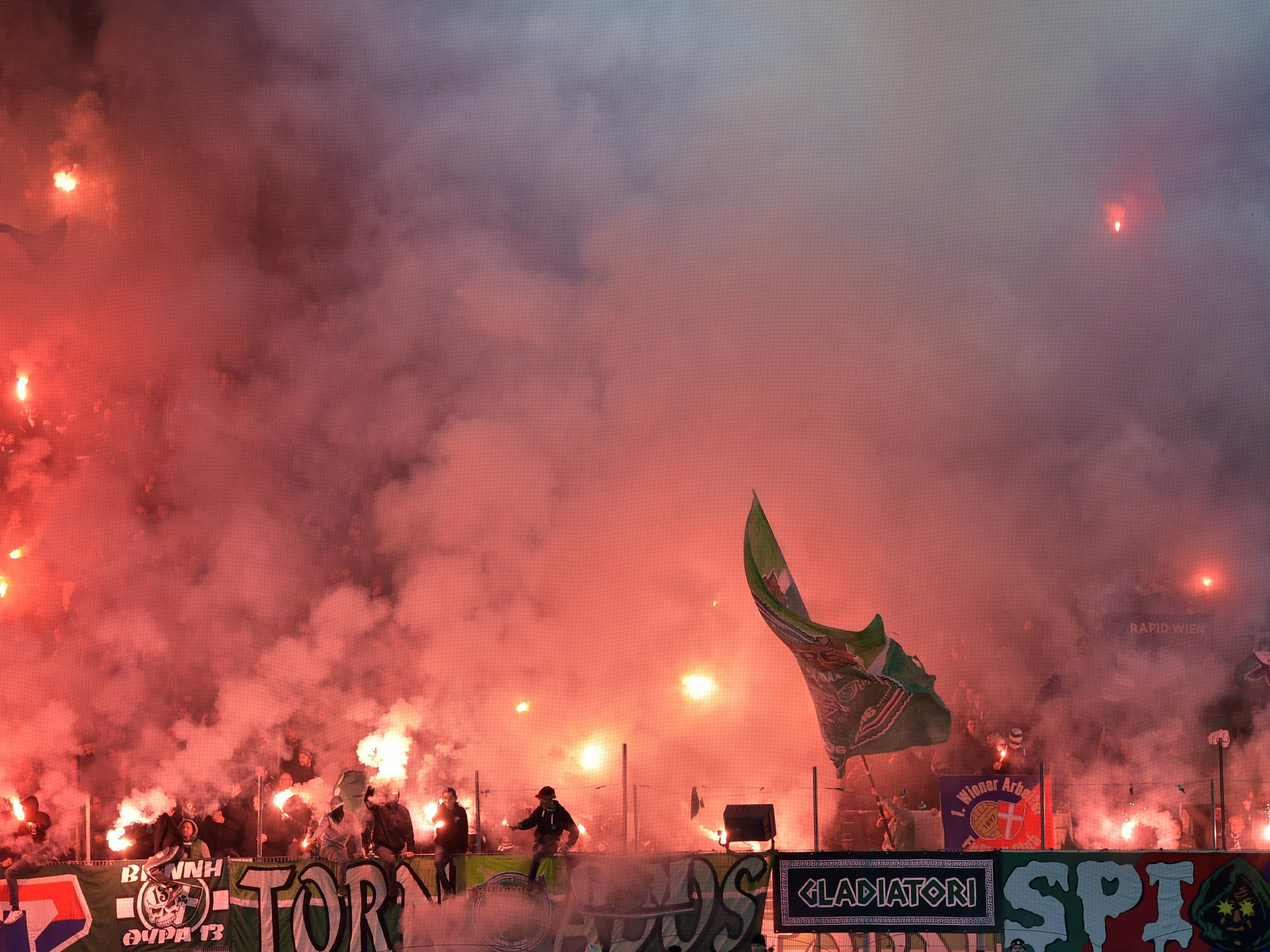 Je fünf interessante Fragen an die Bundesliga-Trainer