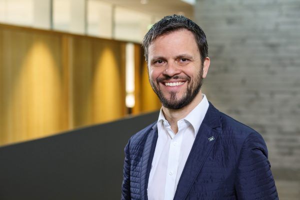 Markus Schaub ist als CFO nun für den gesamten Finanzbereich der i+R Gruppe verantwortlich.  Markus Schaub ist als CFO nun für den gesamten Finanzbereich der i+R Gruppe verantwortlich.