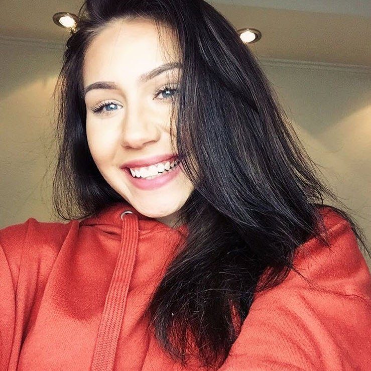 Celina betreibt ihren YouTube-Channel schon seit 2014