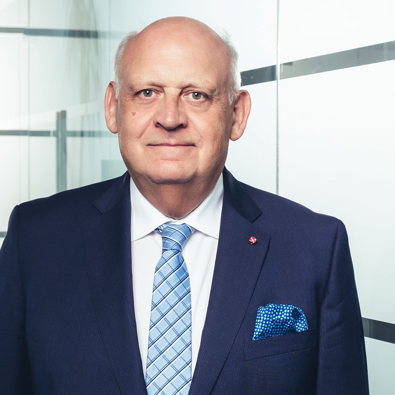 Hubert Culik: "Die App des ZVÖ bietet einen Mehrwert für Gemeinden, Länder und Bund. Es zeigt sich, was erreicht werden kann, wenn Unternehmen ihre Expertise und Kräfte im Sinne einer guten Sache bündeln."