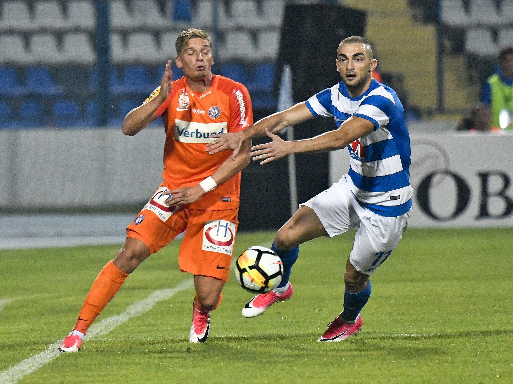 Die Wiener Austria gastiert im Playoff-Hinspiel der Europa League bei NK Osijek in Kroatien. Die Wiener Austria gastiert im Playoff-Hinspiel der Europa League bei NK Osijek in Kroatien.