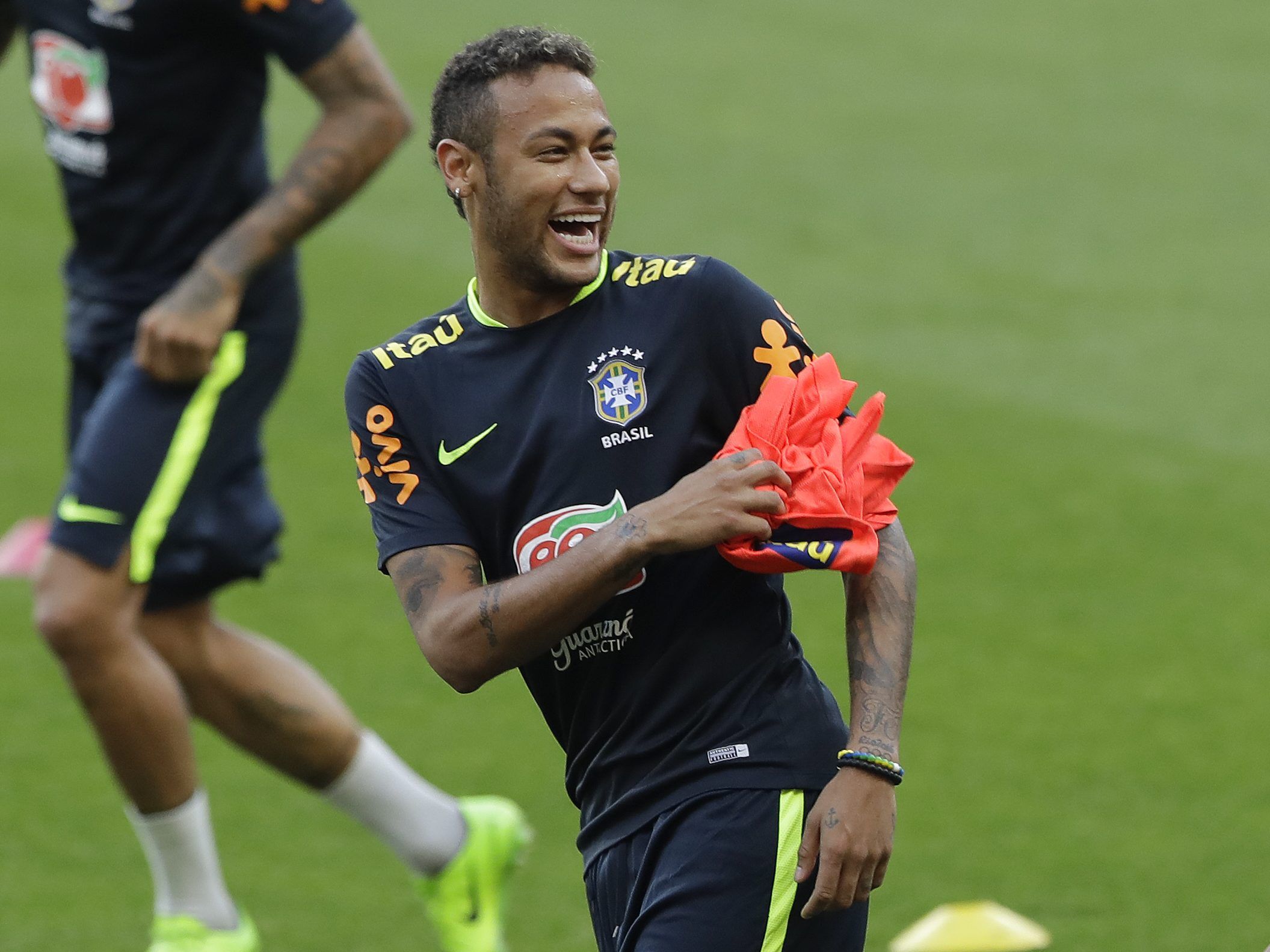 222 Millionen Euro für Neymar sorgten für neue Dimension.