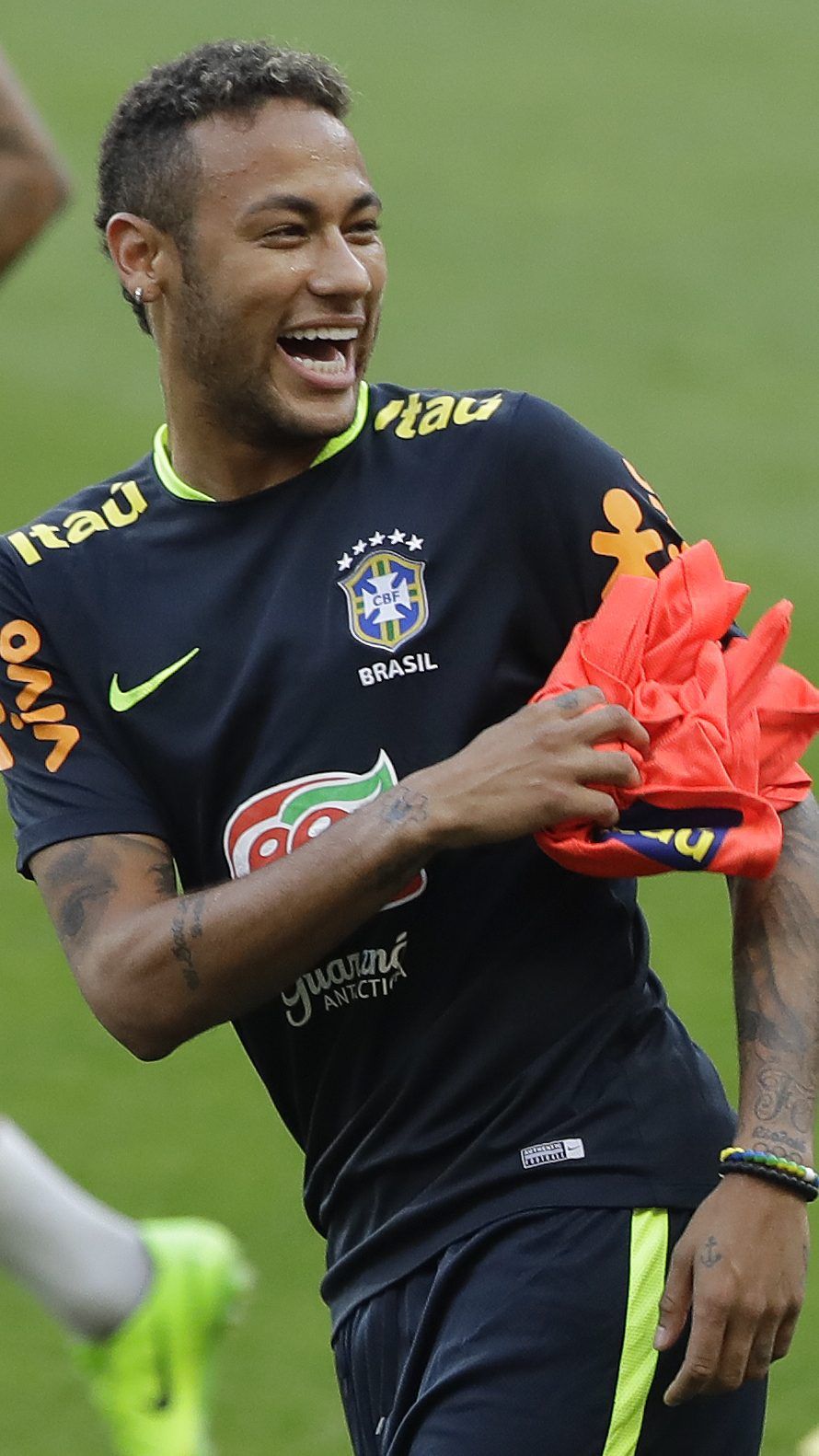 222 Millionen Euro für Neymar sorgten für neue Dimension.