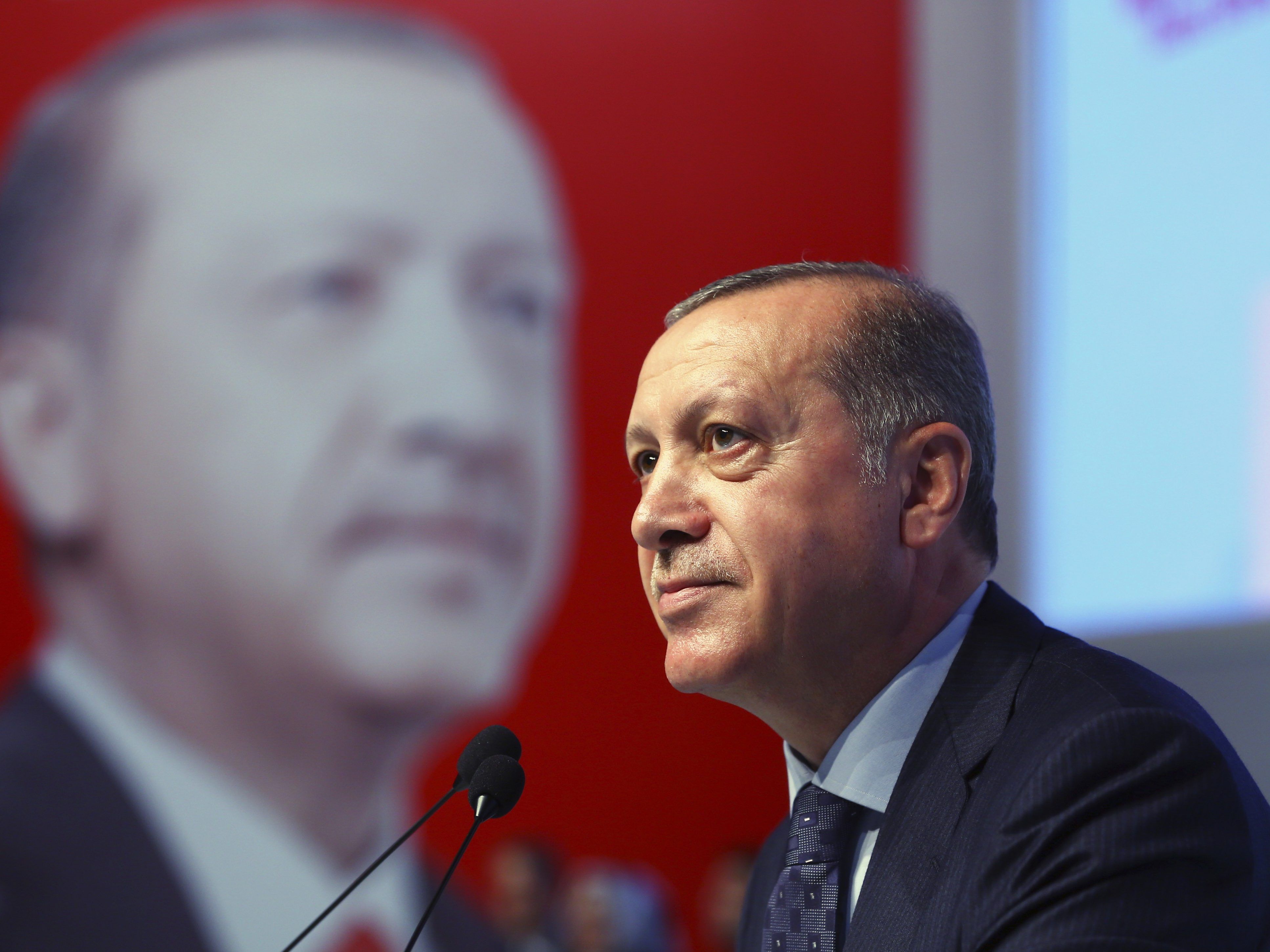 Kann Erdogan türkischstämmige Wähler in Österreich und Deutschland mobilisieren? Kann Erdogan türkischstämmige Wähler in Österreich und Deutschland mobilisieren?