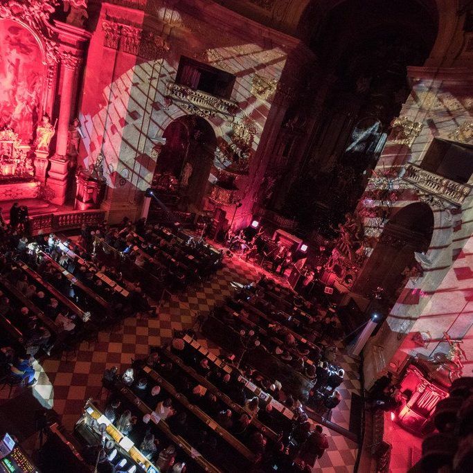 Am 28. September feierte Electric Church Weltpremiere in Wien.