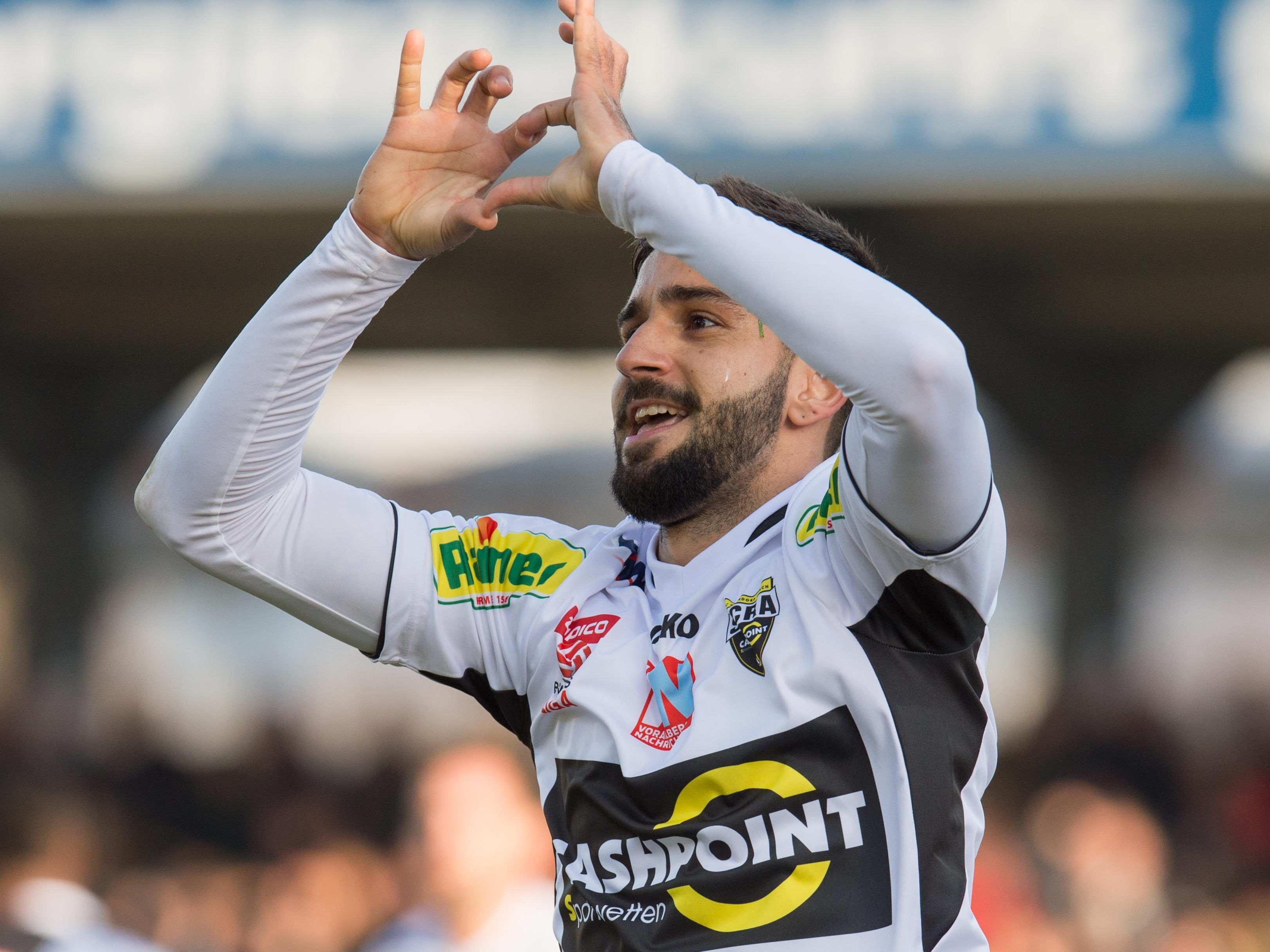Der Brasilianer Galvao wechselt von Altach zu Rapid Wien. Der Brasilianer Galvao wechselt von Altach zu Rapid Wien.