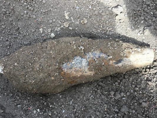 Die Mörsergranate stammt vermutlich aus dem Zweiten Weltkrieg.