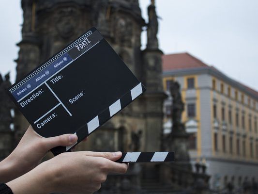 Das Cinema Paradiso Baden lädt zum Open-Air-Kino am Theaterplatz.