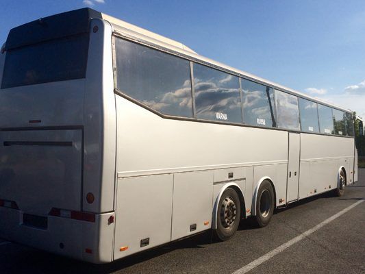 Der desolate Bus wurde aus dem Verkehr gezogen. Der desolate Bus wurde aus dem Verkehr gezogen.