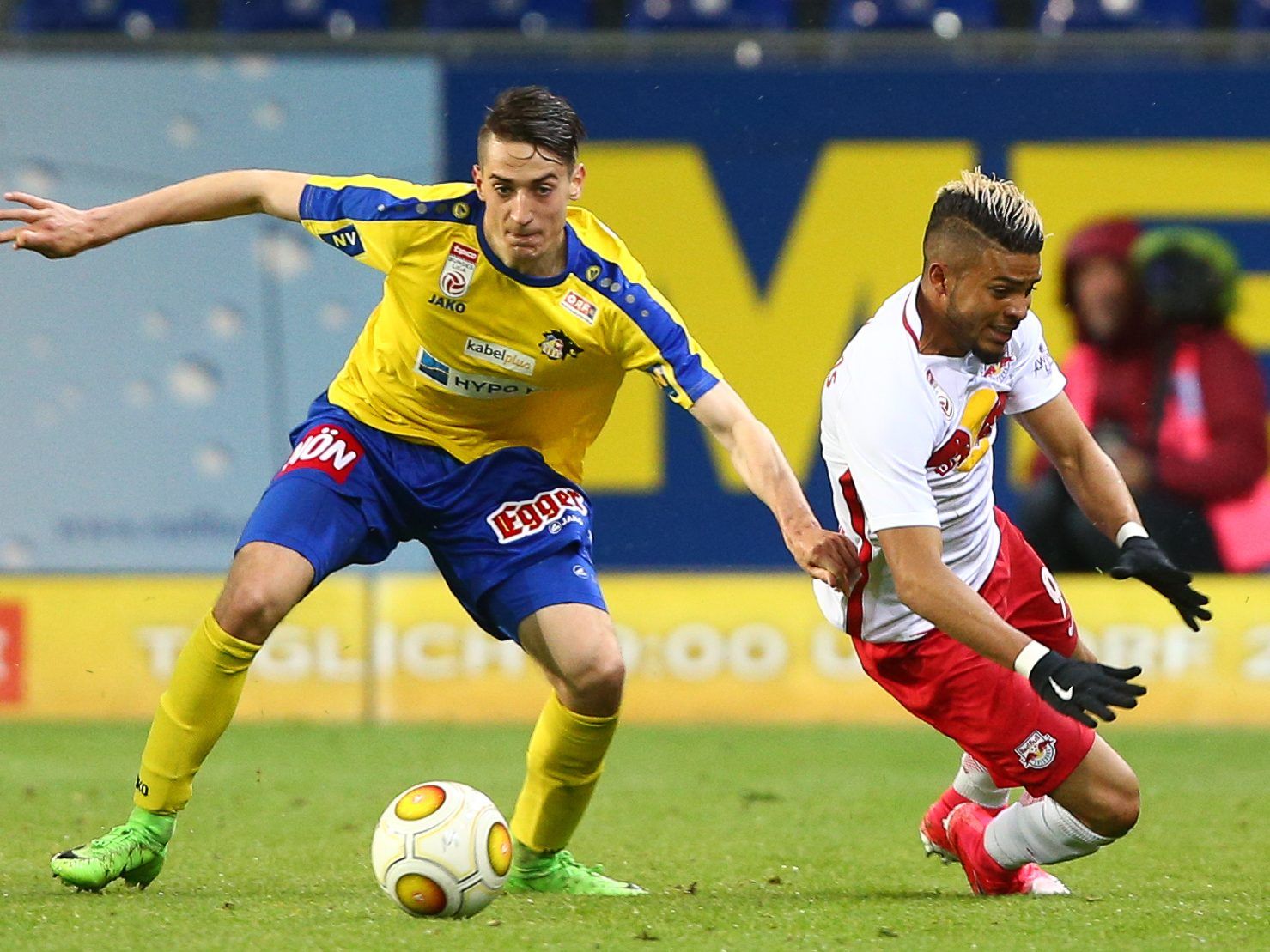 LIVE-Ticker zum Spiel Red Bull Salzburg gegen SKN St. Pölten ab 16.30 Uhr. LIVE-Ticker zum Spiel Red Bull Salzburg gegen SKN St. Pölten ab 16.30 Uhr.