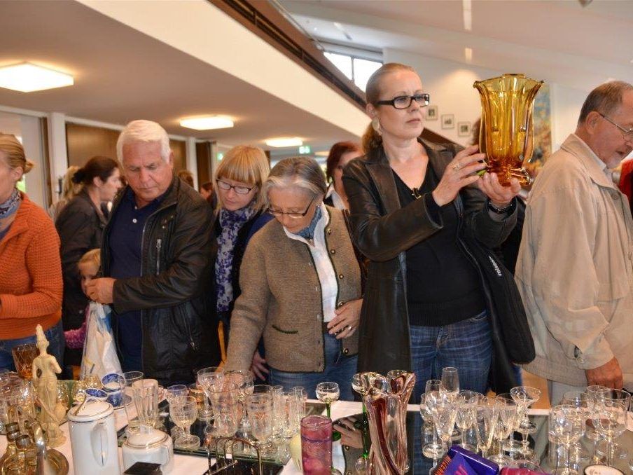 Pfarrflohmarkt der Pfarre Frastanz Pfarrflohmarkt der Pfarre Frastanz