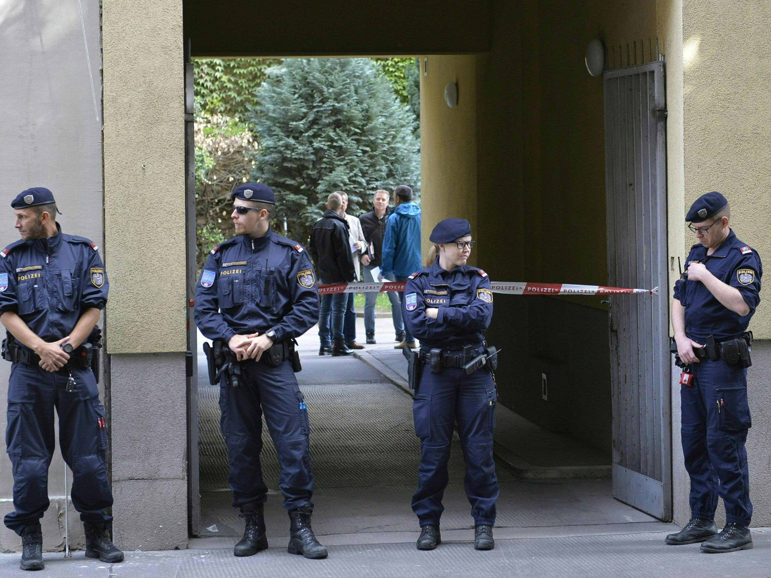 Neue Erkenntnisse rund um den Mord einer 14-Jährigen in Wien-Favoriten Neue Erkenntnisse rund um den Mord einer 14-Jährigen in Wien-Favoriten