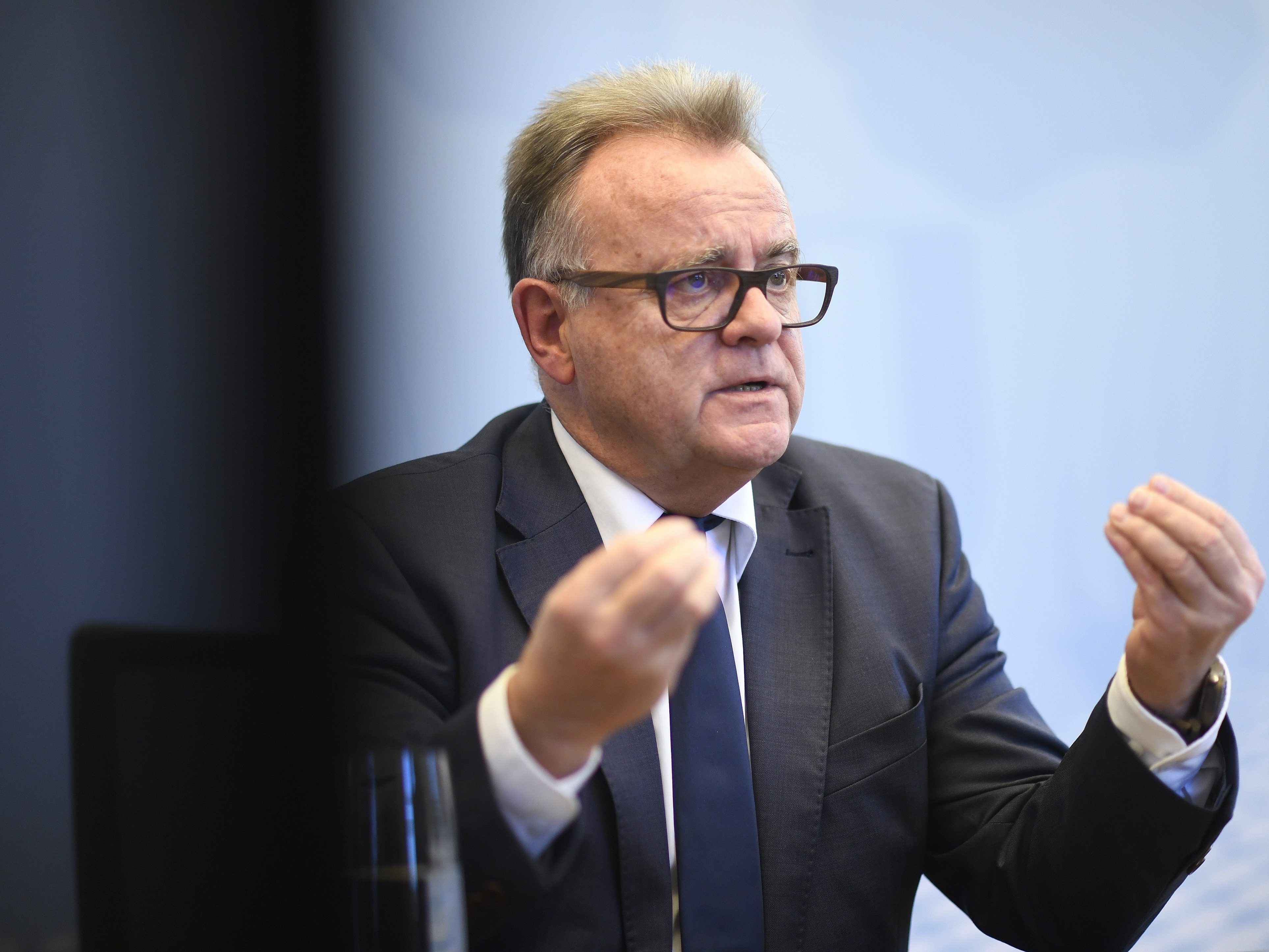 Dass die FPÖ keine Koalitionsgespräche mit der SPÖ führen möchte, findet Niessl nicht in Ordnung.