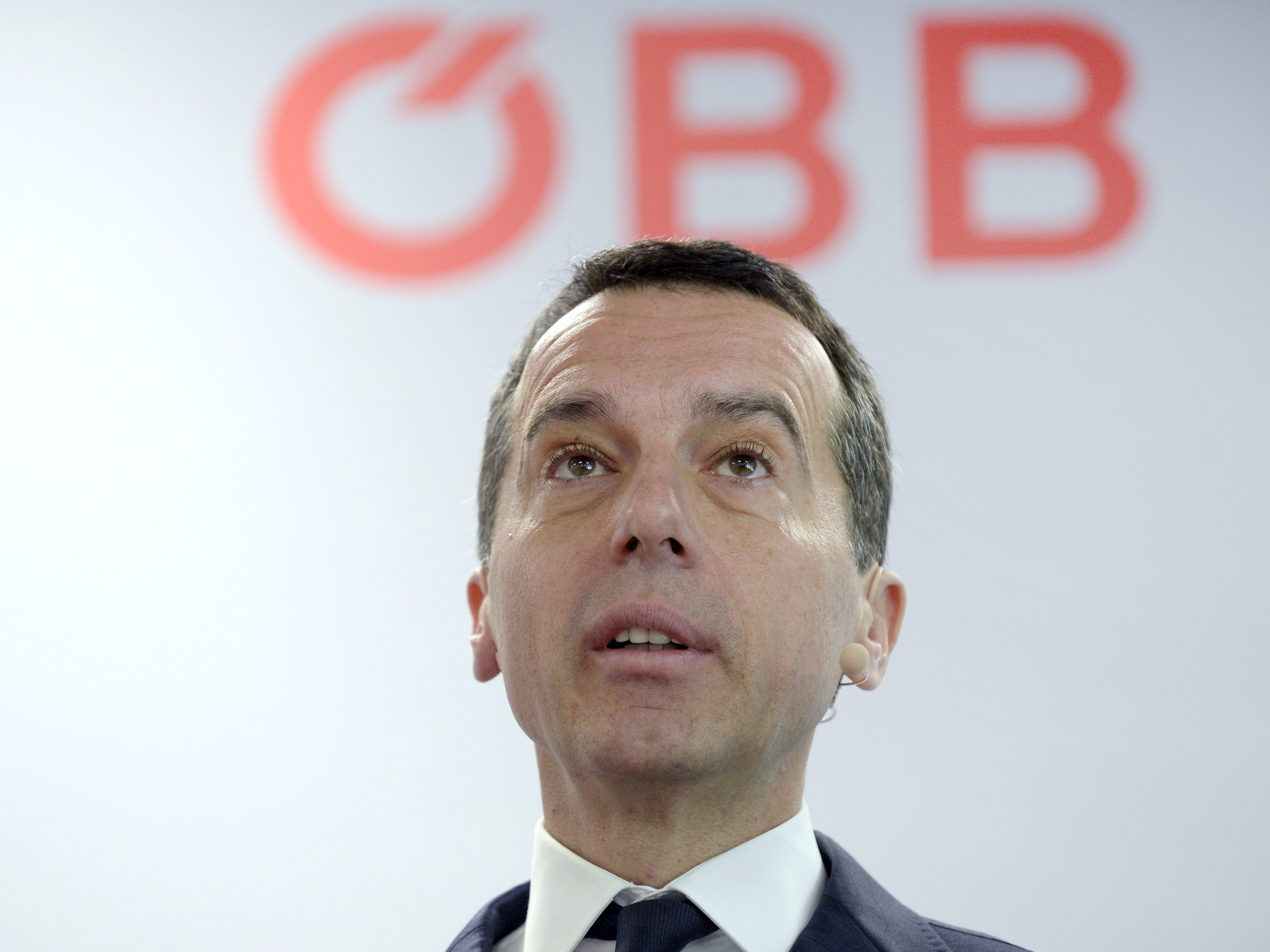 Der ehemalige ÖBB-Vorstandschef und nunmehrige SPÖ-Chef Christian Kern begann seinen Wahlkampf mit einer Aufwärmrunde bei der Bahn