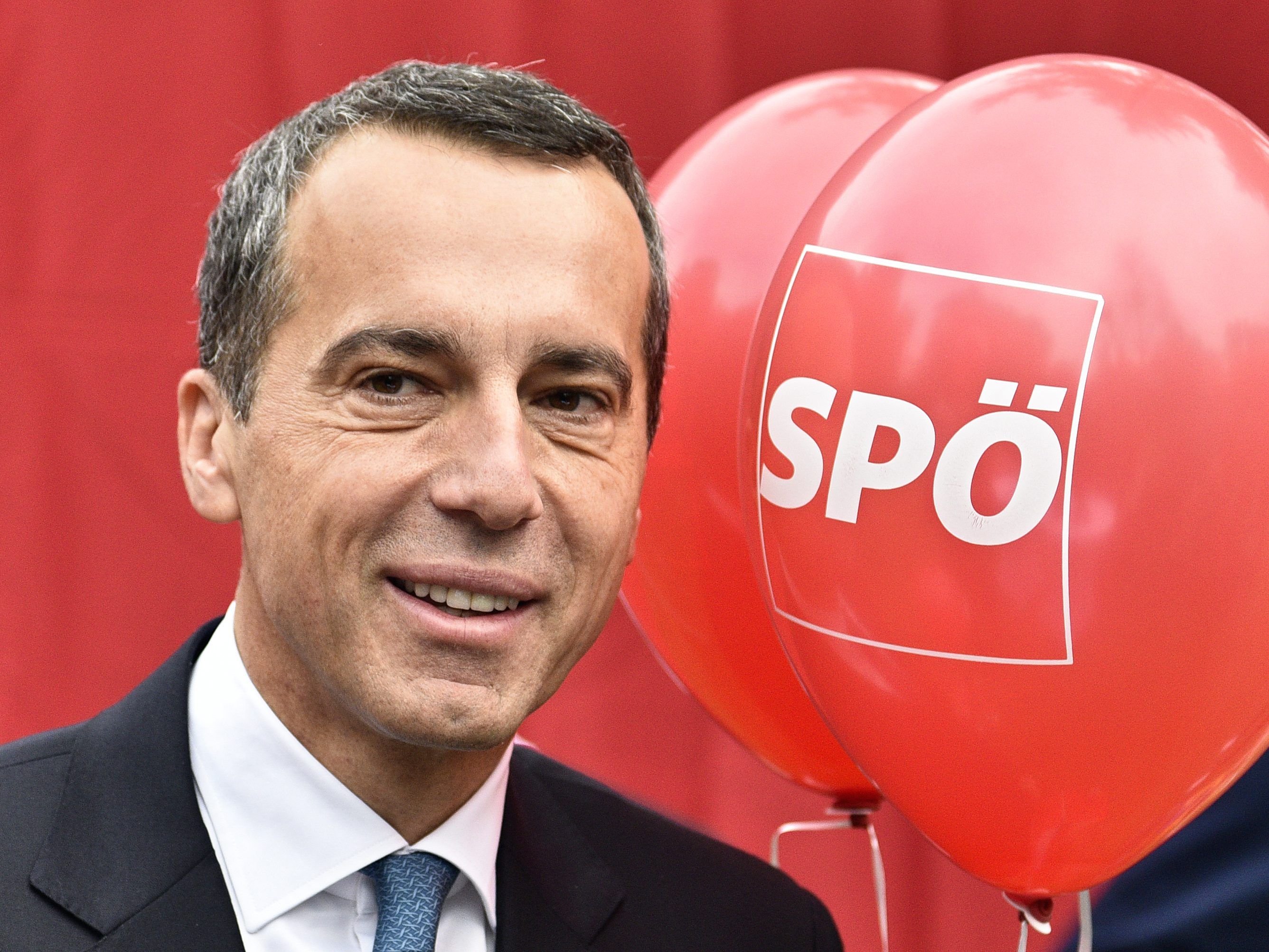 SPÖ-Chef Christian Kern setzt sich gegen "Österreich" zur Wehr.