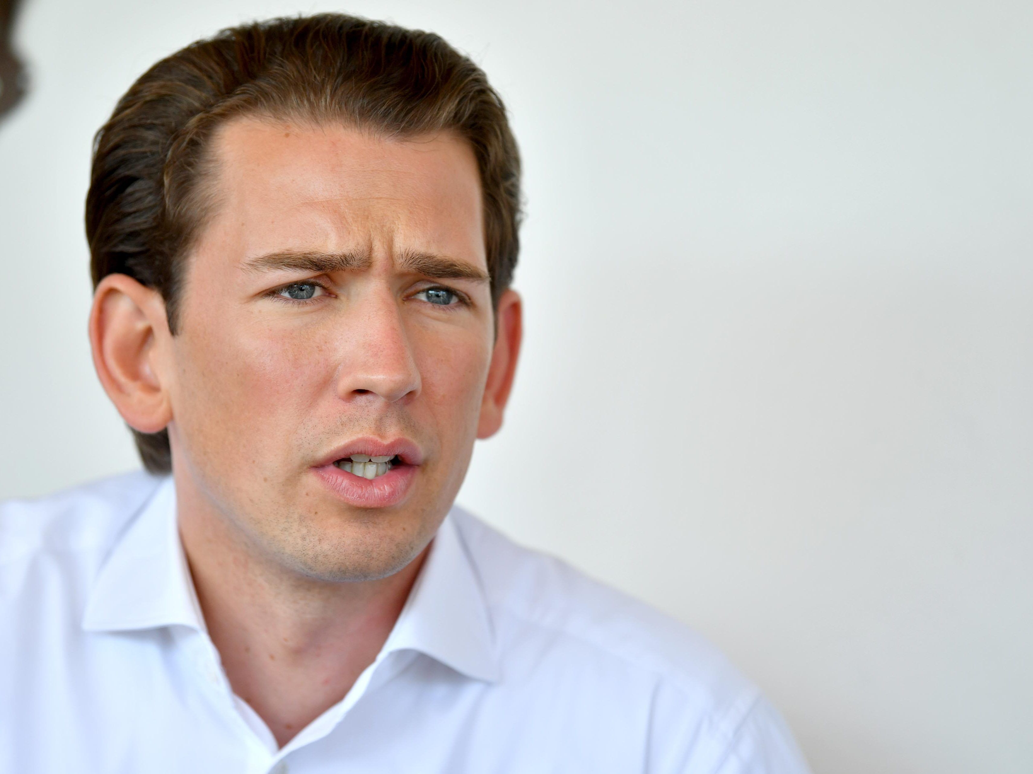 Ein Gericht hat es ÖVP-Chef Sebastian Kurz verboten, der SPÖ den Spendenvorwurf zu machen.