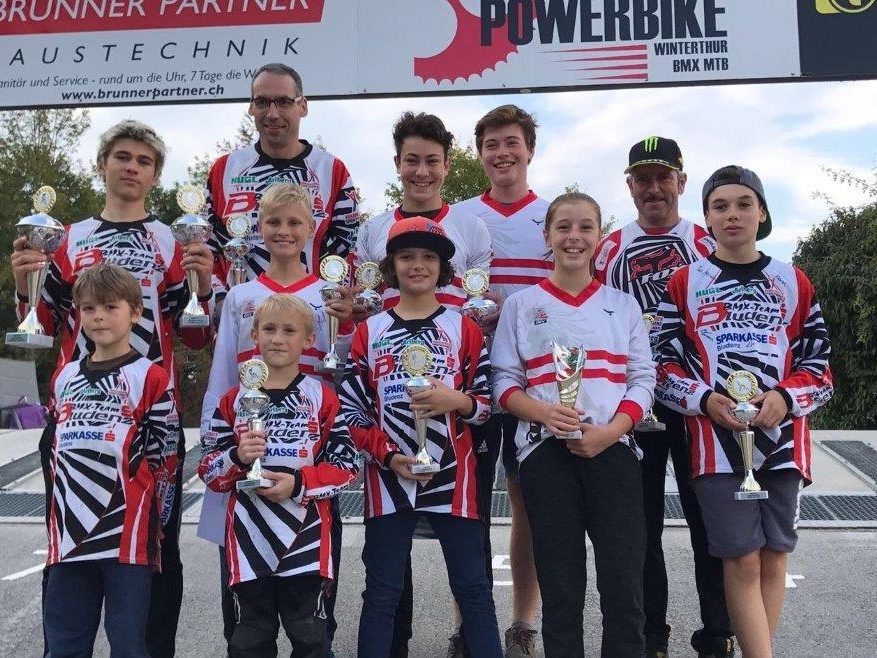 Das erfolgreiche BMX-Sparkassenteam bei der DSM  
