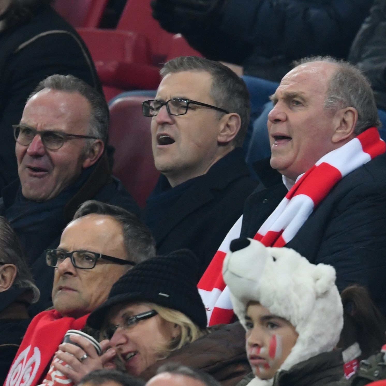 FC Bayern-Finanzchef verletzte sich bei einem Jagdunfall.