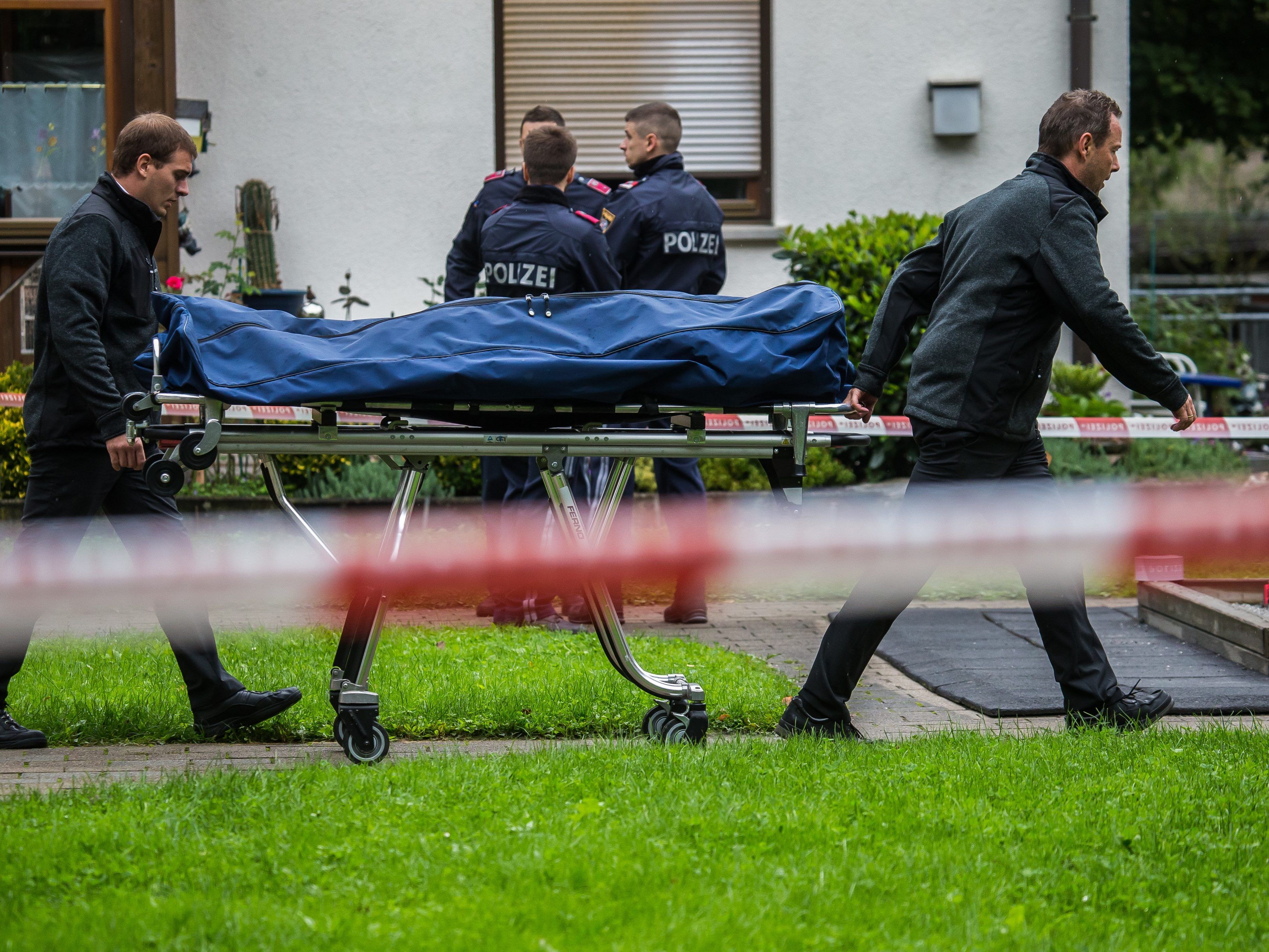 Die Obduktion der Opfer und des Täters wurde am Samstag an der Gerichtsmedizin Innsbruck durchgeführt.