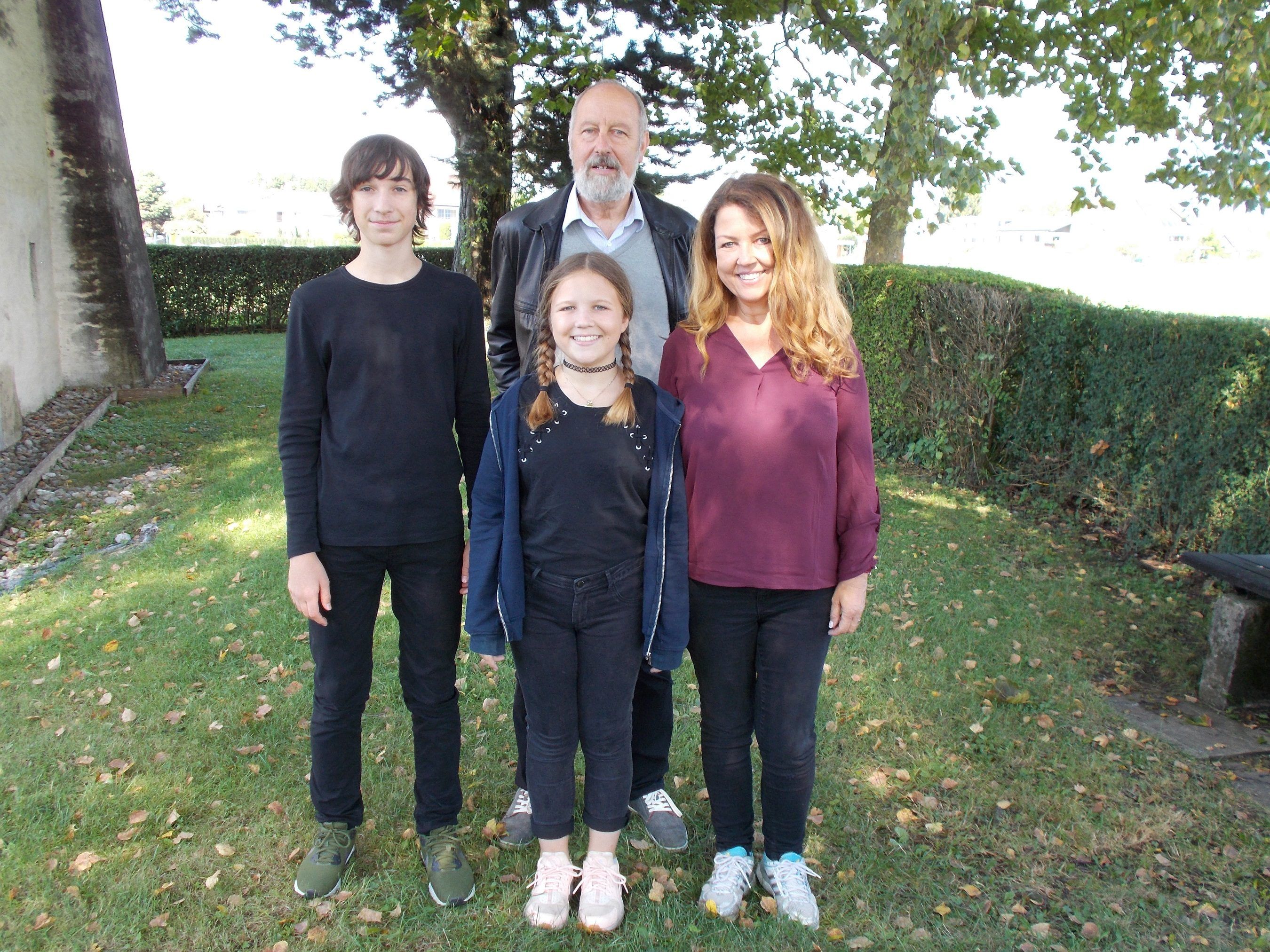 Dominik, Dir. Kurt Engstler, Emilia und Yasmin Ritter führten durch die spannende Geschichte des Museums Dominik, Dir. Kurt Engstler, Emilia und Yasmin Ritter führten durch die spannende Geschichte des Museums