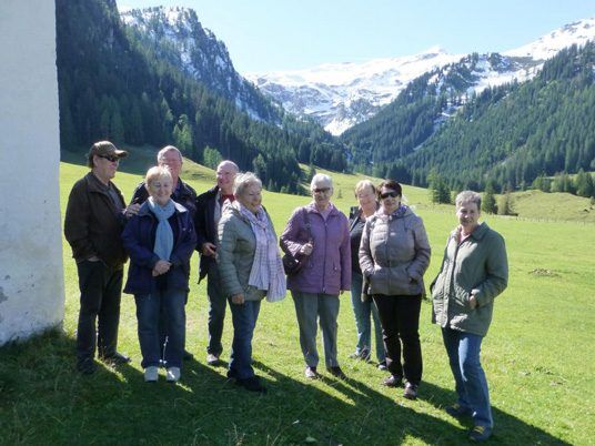 Die Nüziger Pensionisten unternahmen eine "himmlische" Wanderung. Die Nüziger Pensionisten unternahmen eine "himmlische" Wanderung.