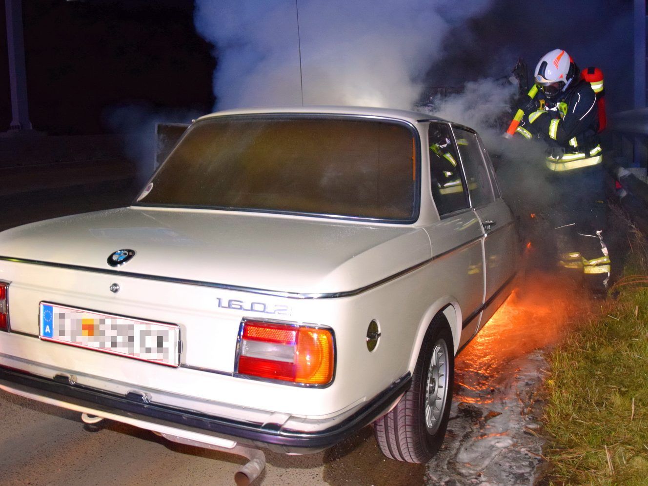 Einsatz beim Brand des Oldtimers auf der A2