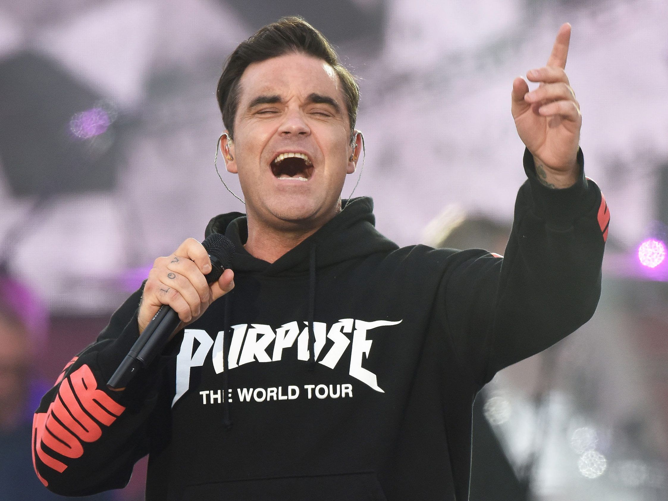Sänger Robbie Williams lernte seine Frau Ayda Field an seinem persönlichen Tiefpunkt kennen. Sänger Robbie Williams lernte seine Frau Ayda Field an seinem persönlichen Tiefpunkt kennen.