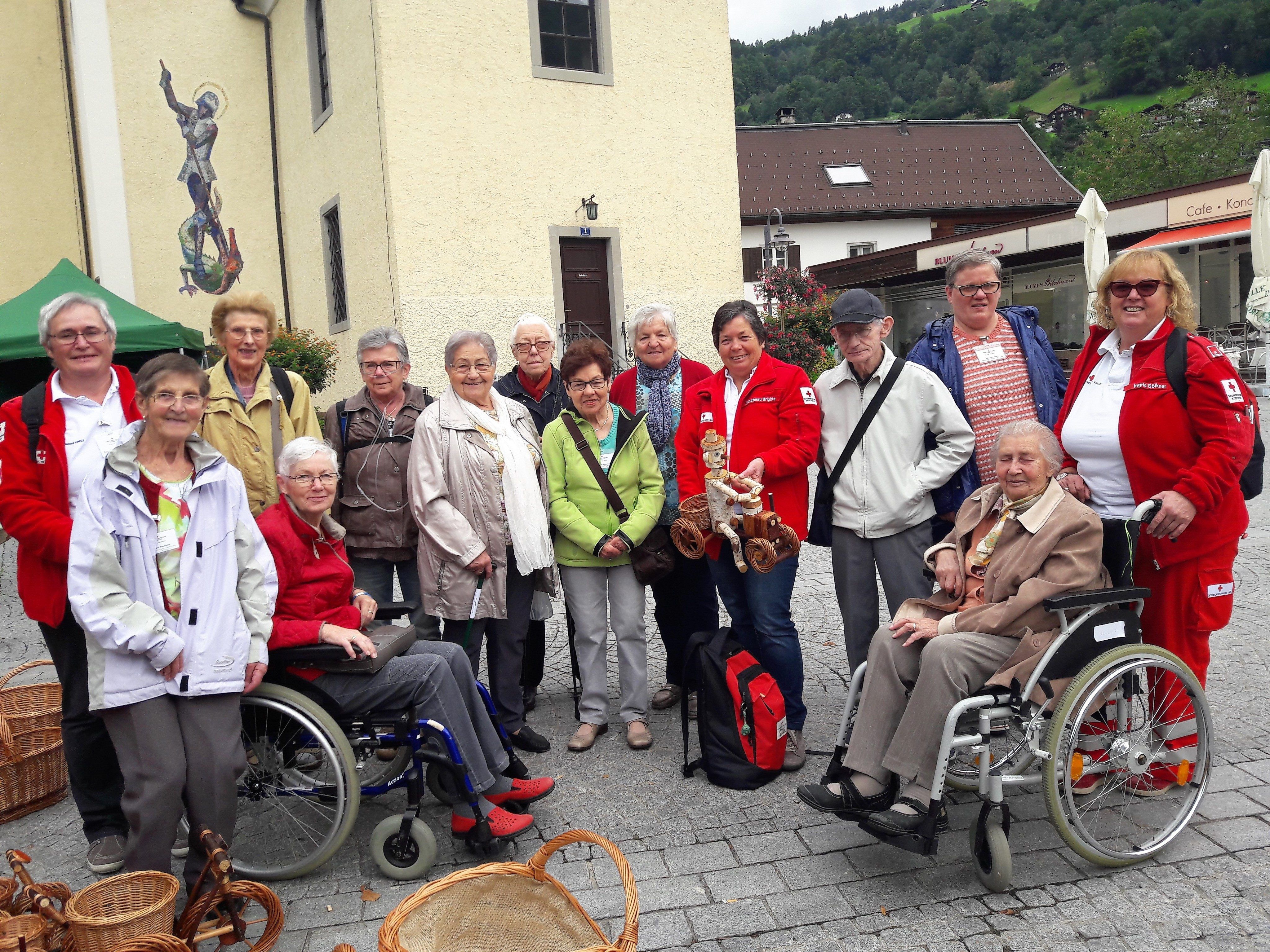 Die Gäste aus Oberösterreich genossen den Schrunser Bauernmarkt.