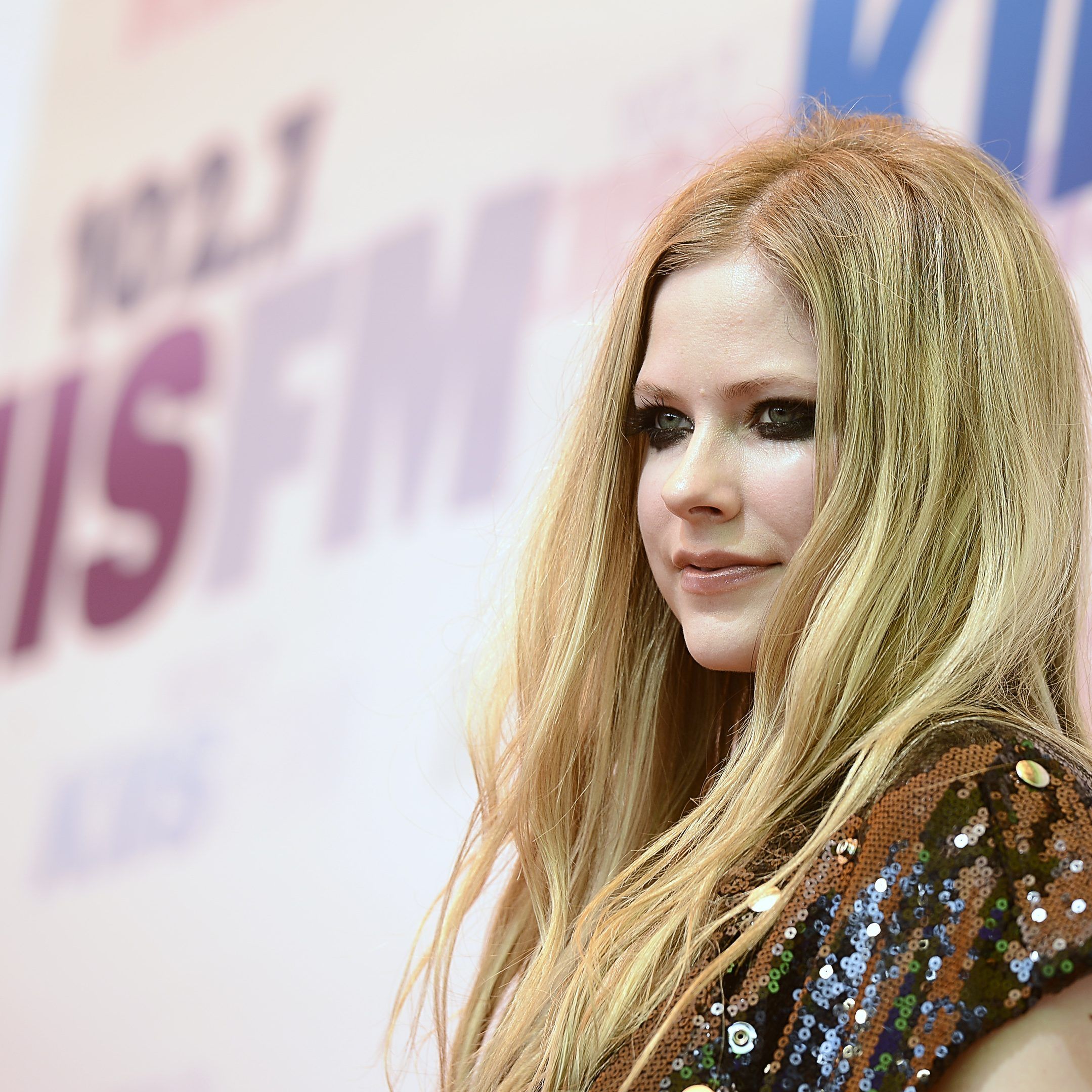 Die Sängerin führt die Liste der "gefährlichsten" Prominenten im Netz an.