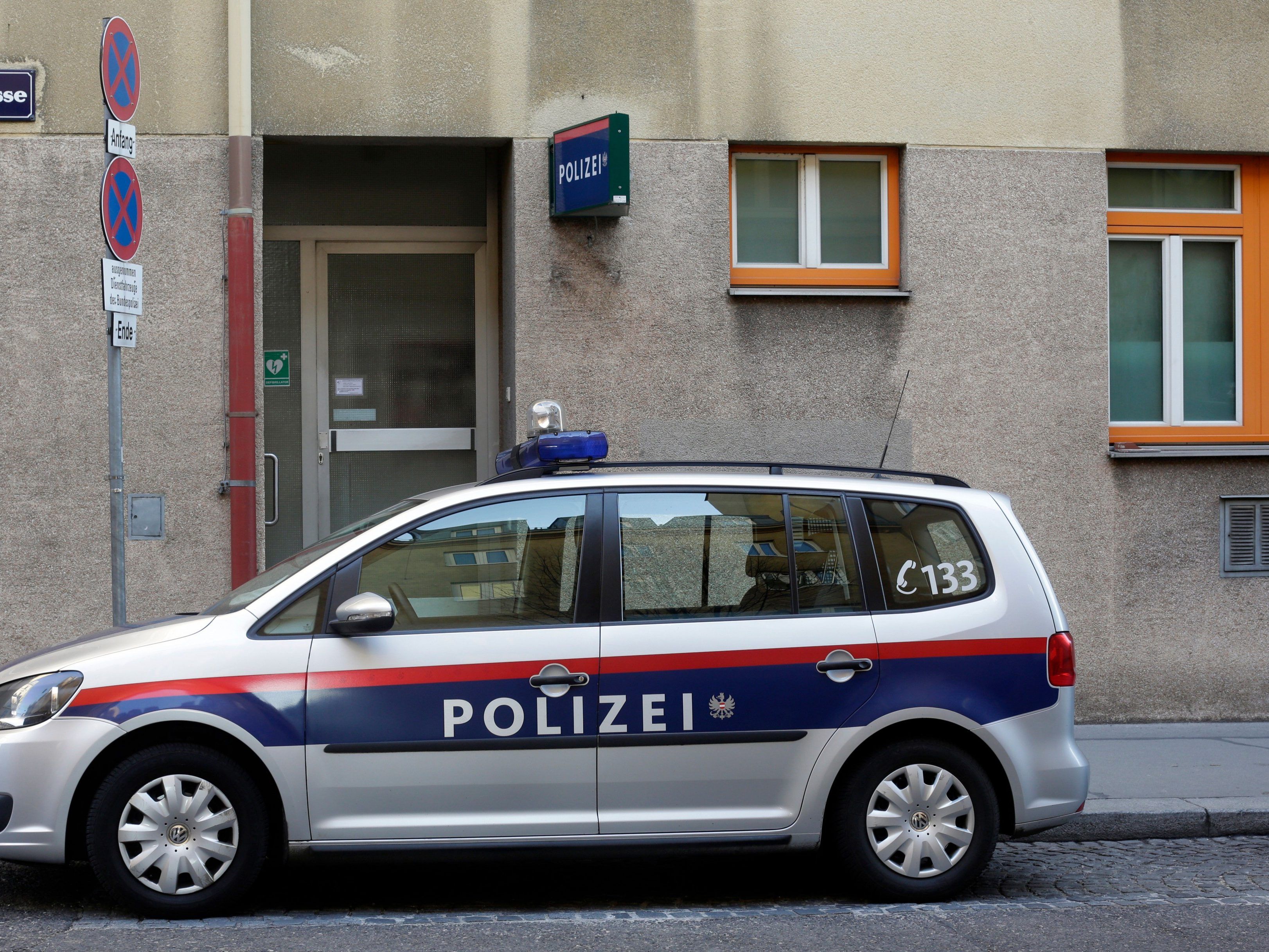 Der Bruder des toten Mädchens stellte sich selbst der Polizei Der Bruder des toten Mädchens stellte sich selbst der Polizei