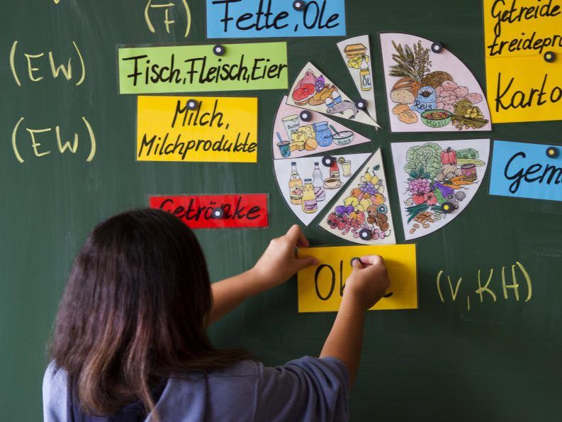 Ernährungsexperten fänden die Einführung des Schulfaches "Essen" sinnvoll.